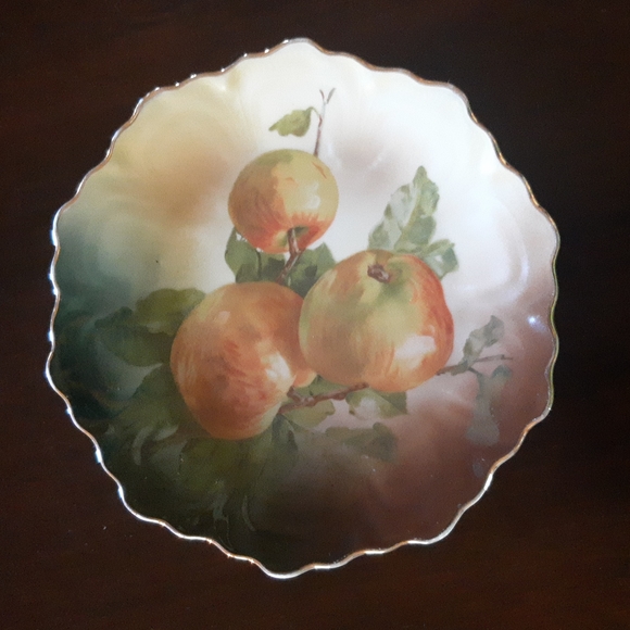 Apple Plate Decor - Picture 2 of 10